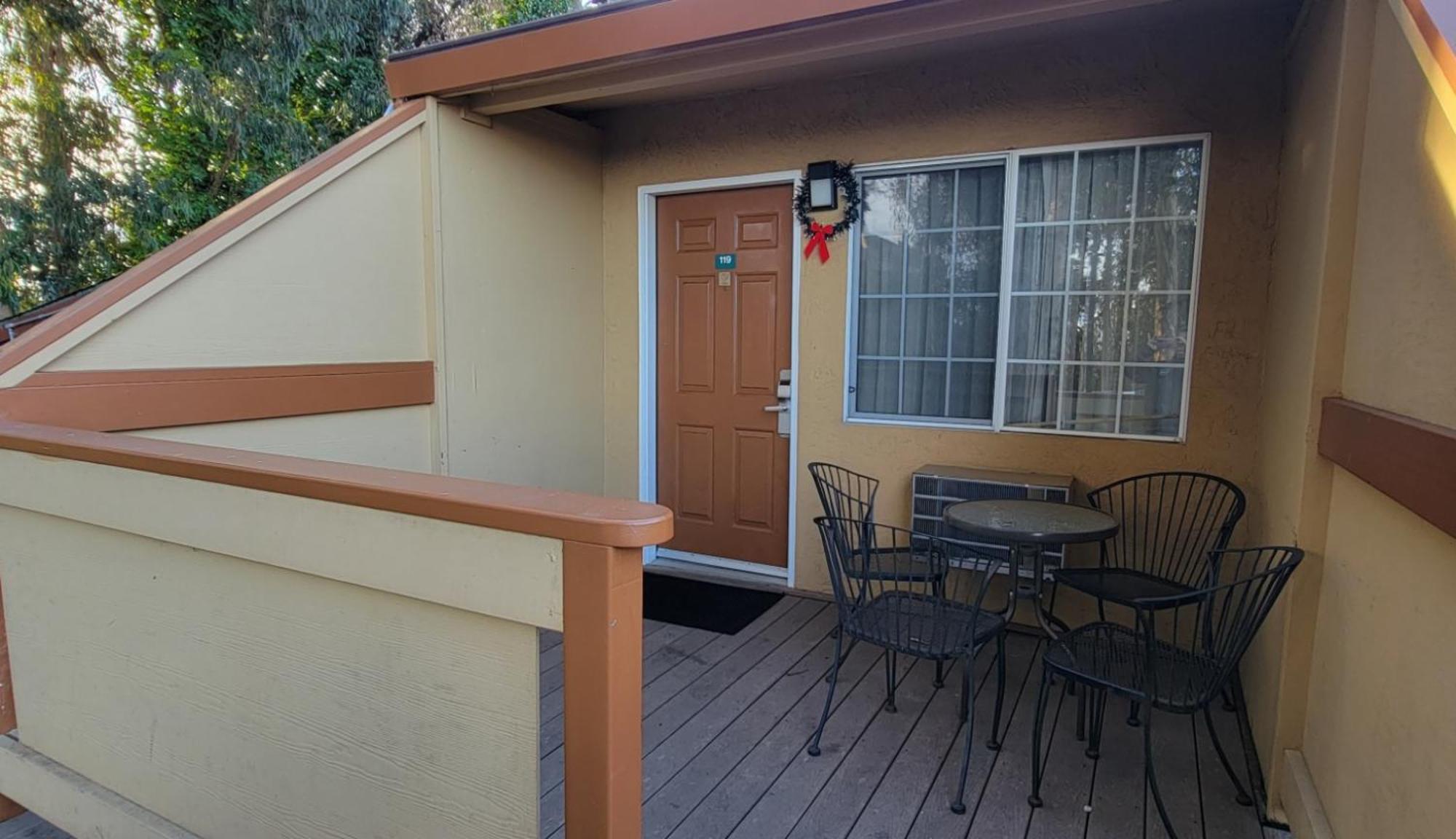 Howard Johnson By Wyndham Santa Cruz Beach Boardwalk Exterior foto